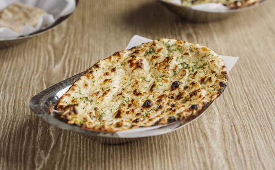 GARLIC NAAN
